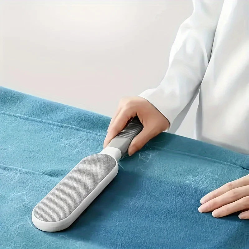 Escova Removedora de Pelos para Roupa e Casa